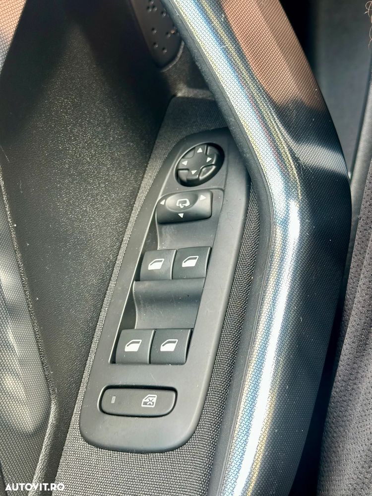 Peugeot 2008 - 18