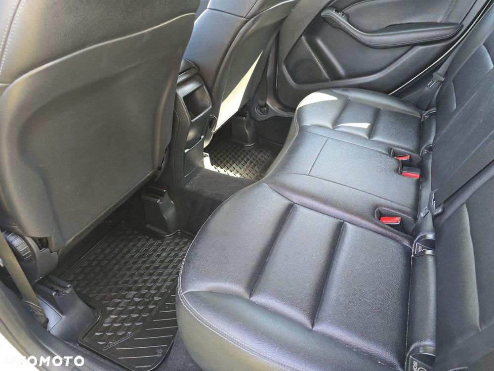 Mercedes-Benz Klasa B 180 (CDI) d 7G-DCT - 9