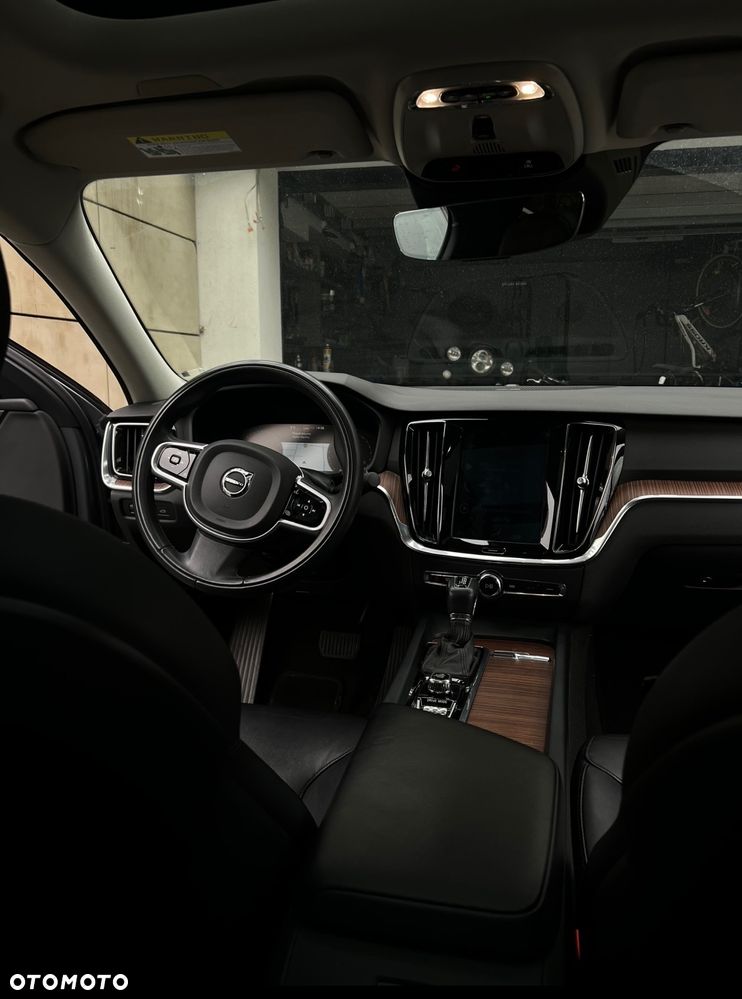 Volvo S60 T6 AWD Momentum Pro - 13
