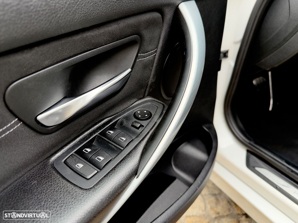 BMW 318 d Auto Pack M - 40