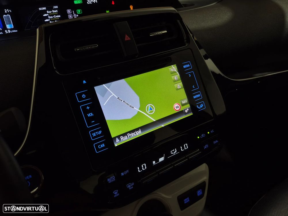 Toyota Prius 1.8 Luxury Pele - 21