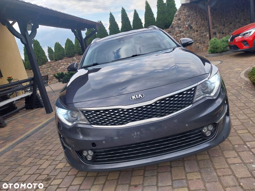 Kia Optima - 10