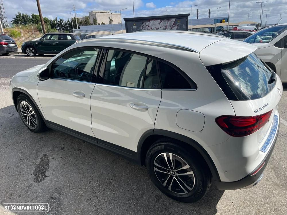 Mercedes-Benz GLA 180 d Progressive - 4
