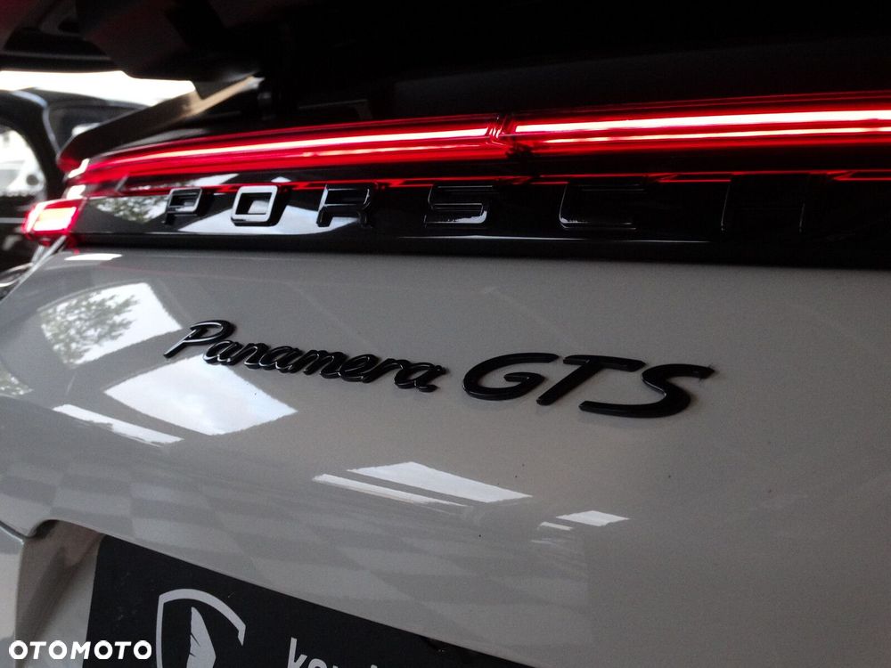 Porsche Panamera - 5