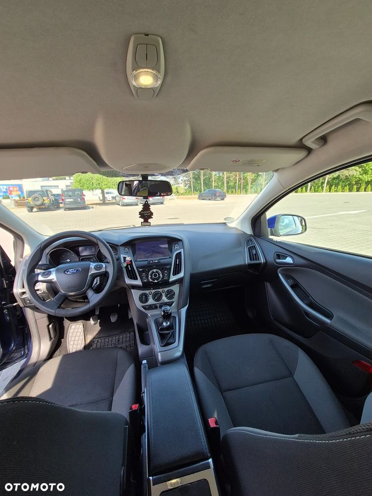 Ford Focus 1.6 TDCi DPF Titanium - 8