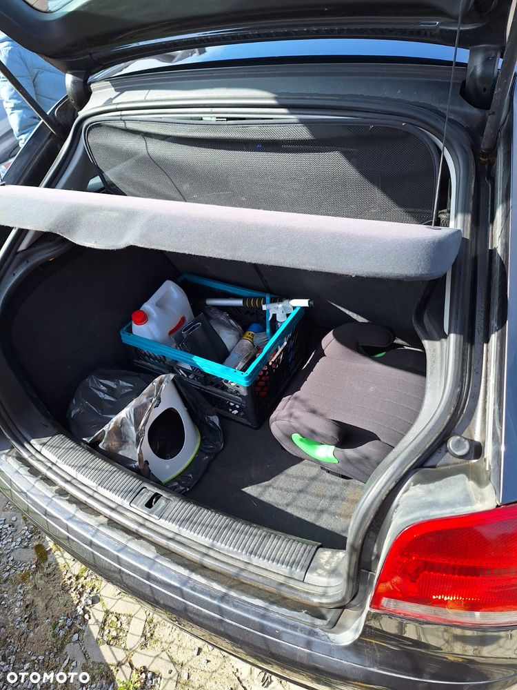 Audi A3 3-drzwiowe 2.0 TDI DSG Attraction - 5