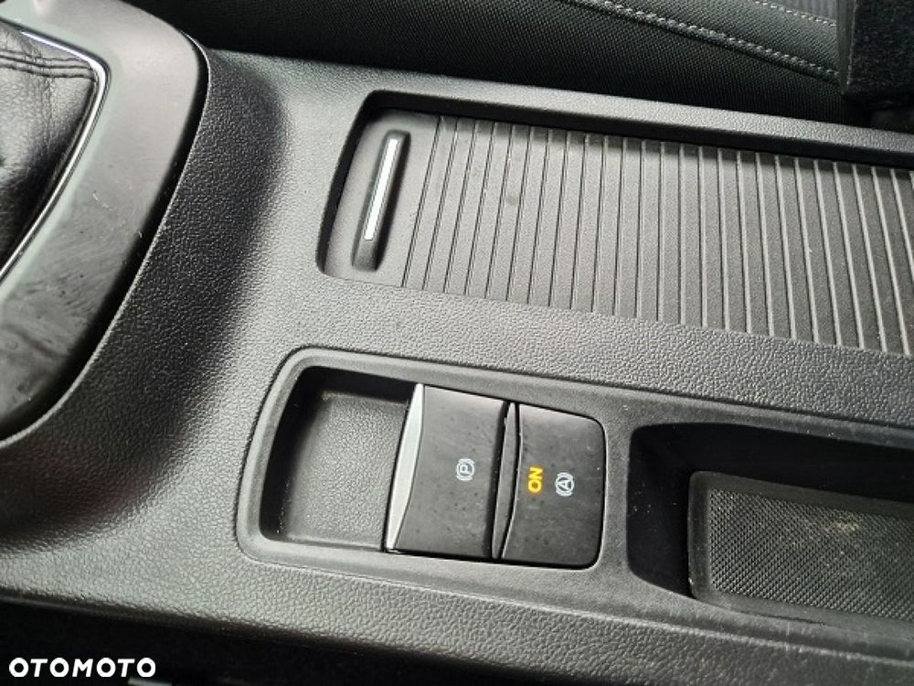 Ford Focus 1.0 EcoBoost Start-Stopp-System TREND - 40