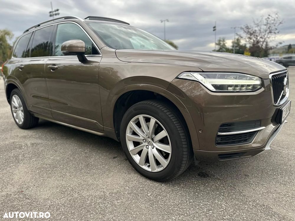 Volvo XC 90 D5 AWD Momentum - 9
