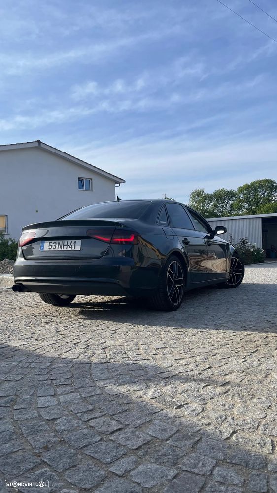 Audi A4 2.0 TDI multitronic Advance - 11