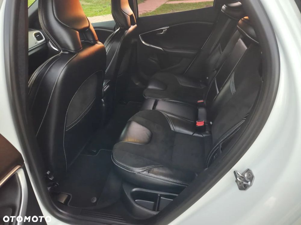 Volvo V40 T3 Geartronic RDesign - 15