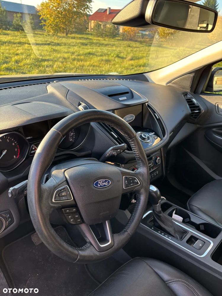 Ford Escape 2.0 EcoBoost AWD Titanium - 10