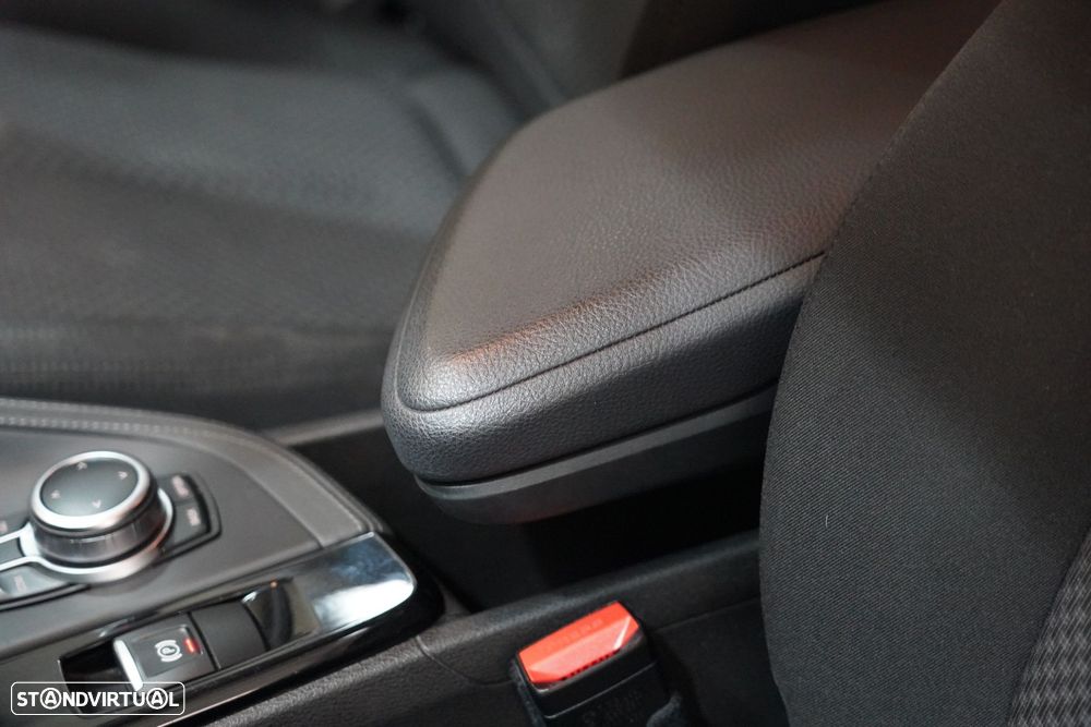 BMW X2 18 i sDrive Auto - 23