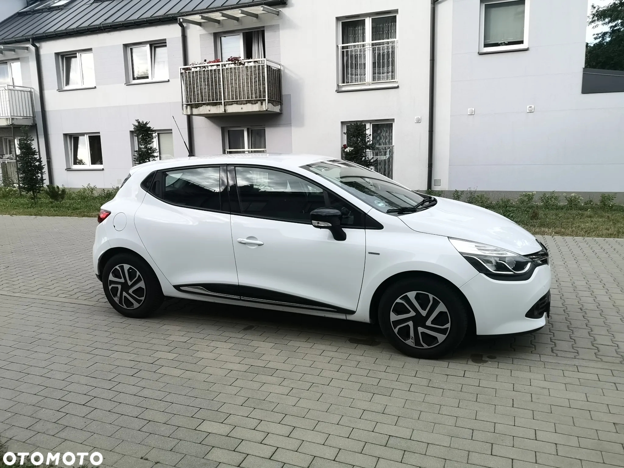 Renault Clio 0.9 Energy TCe Limited - 10
