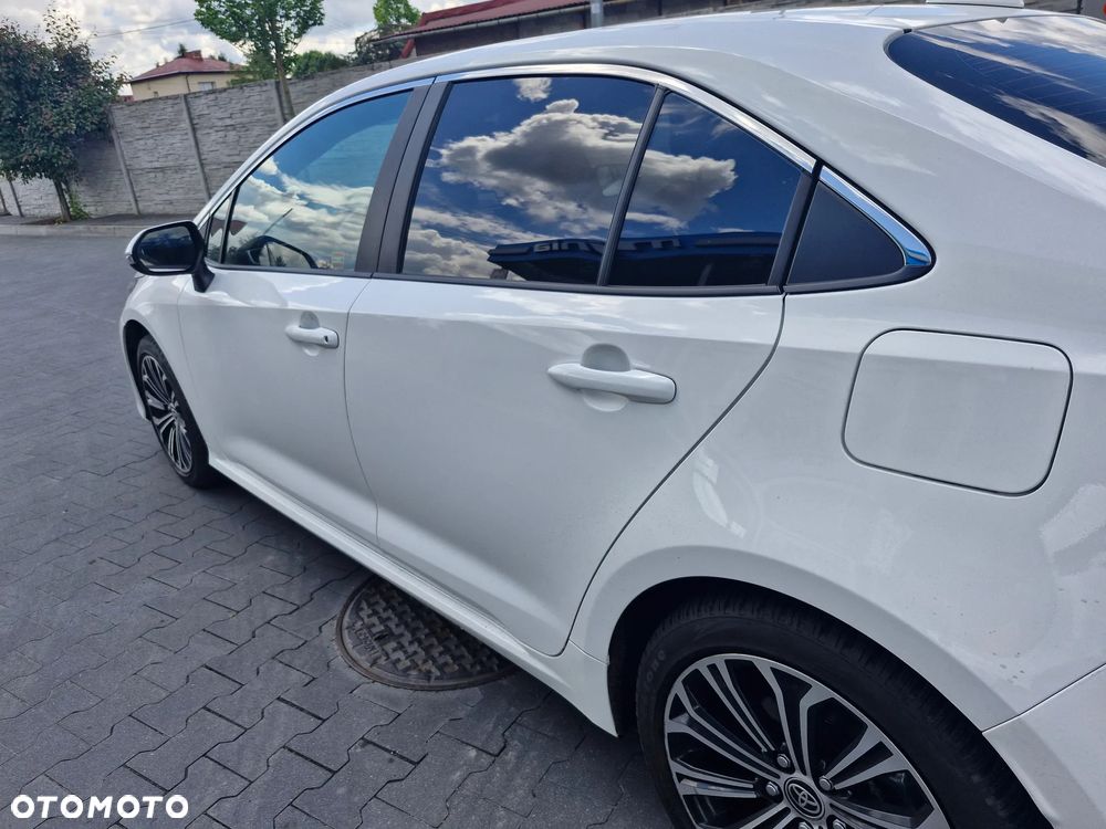 Toyota Corolla 1.8 Hybrid Executive - 17