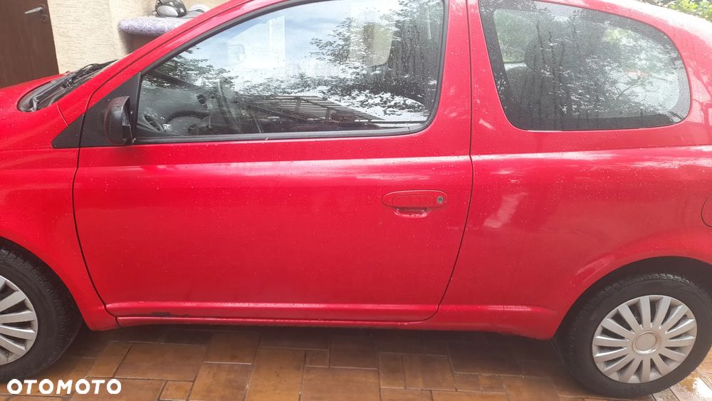 Toyota Yaris 1.0 Base - 5