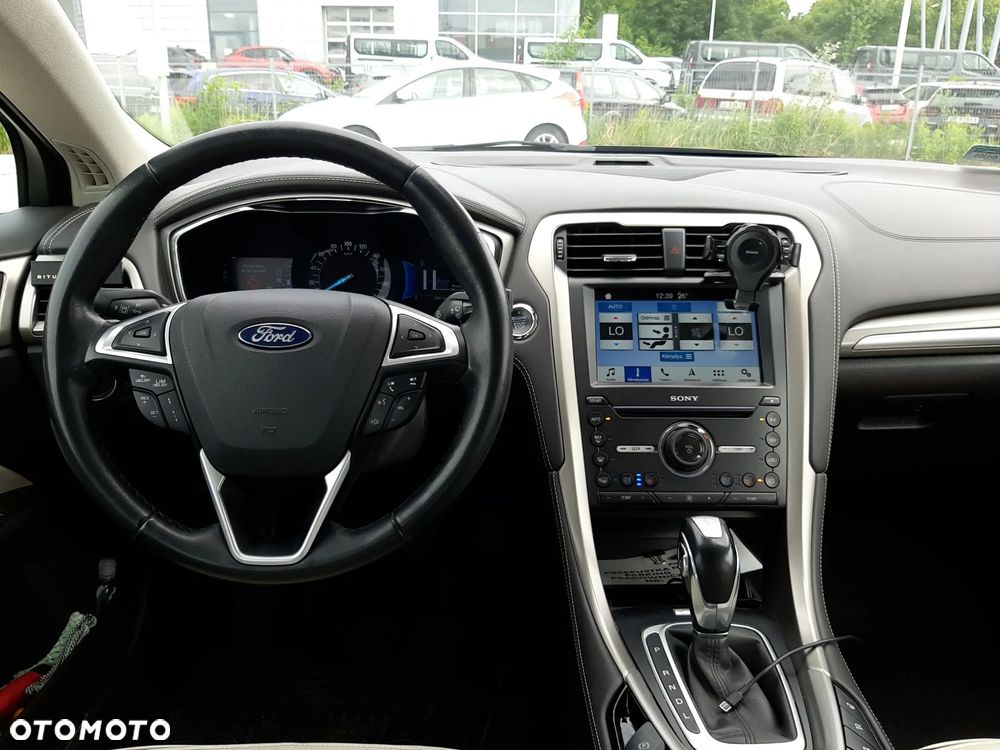 Ford Mondeo 2.0 Hybrid Vignale - 22
