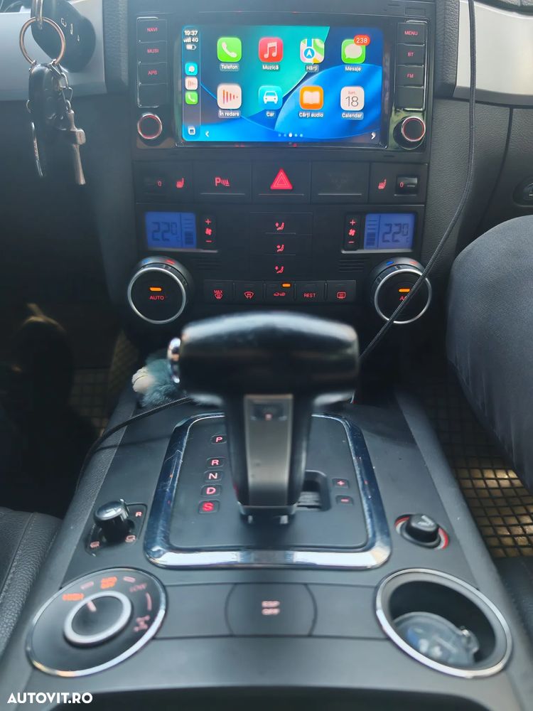 Volkswagen Touareg - 7