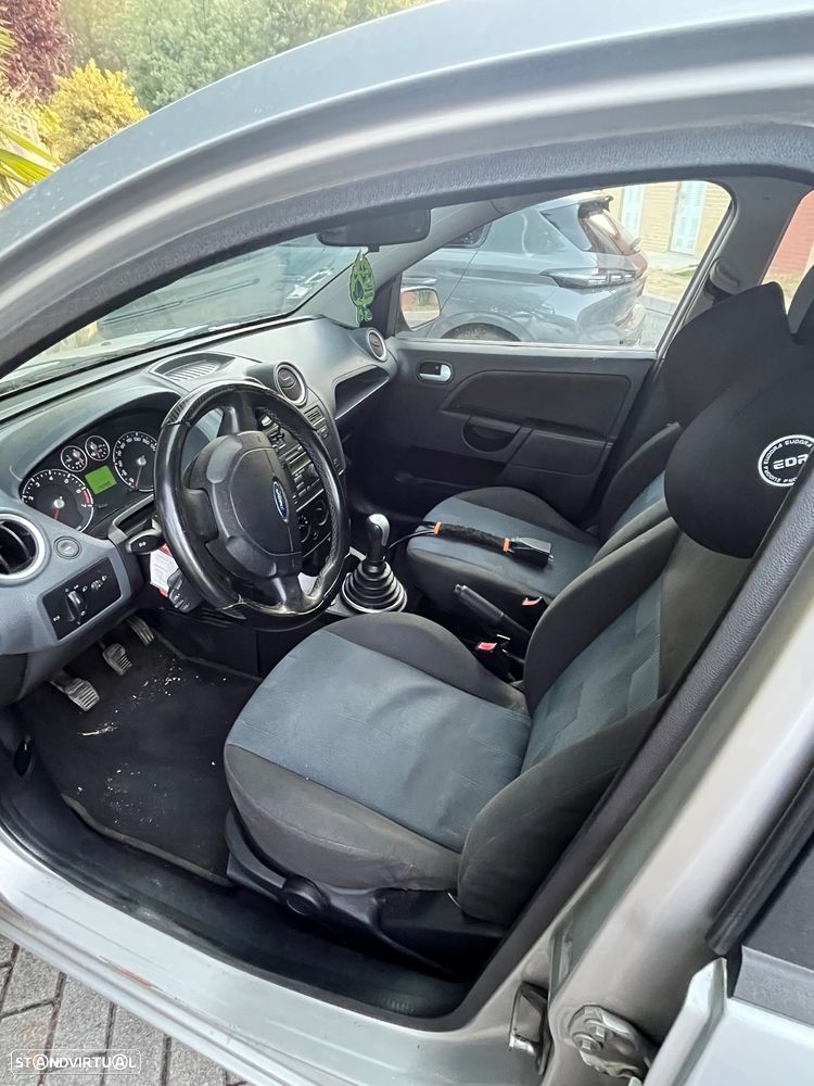 Ford Fiesta 1.25 Trend - 2