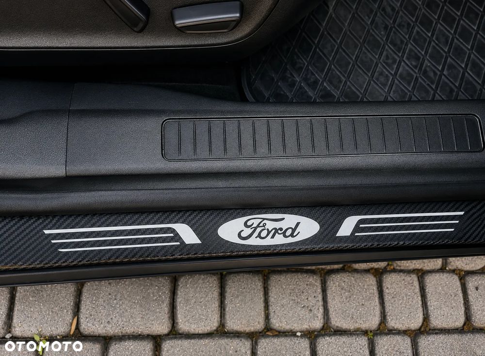 Ford Escape 2.0 EcoBoost AWD Titanium - 18