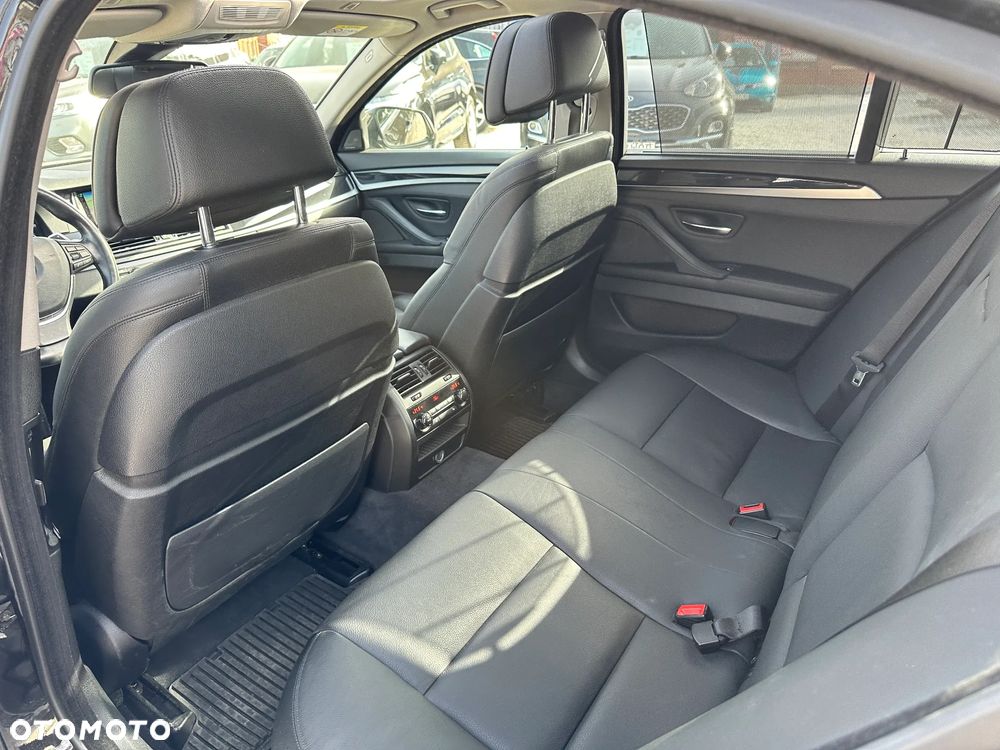BMW Seria 5 530d xDrive Luxury Line - 19