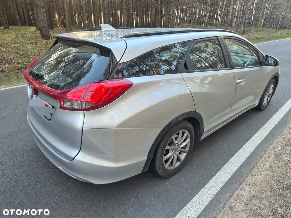 Honda Civic 1.6 i-DTEC Lifestyle Black Edition - 3