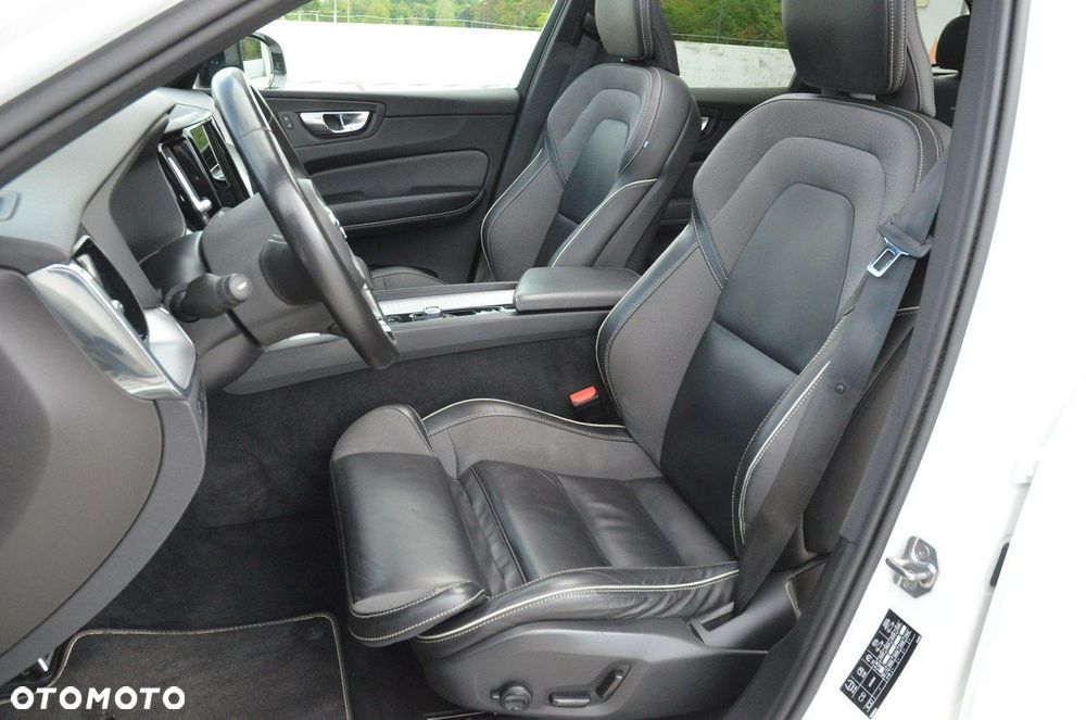 Volvo XC 60 B4 D Geartronic RDesign - 28