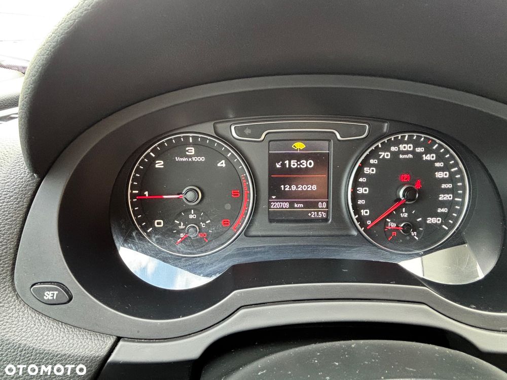 Audi Q3 2.0 TDI Quattro Edycja Specjalna - 15