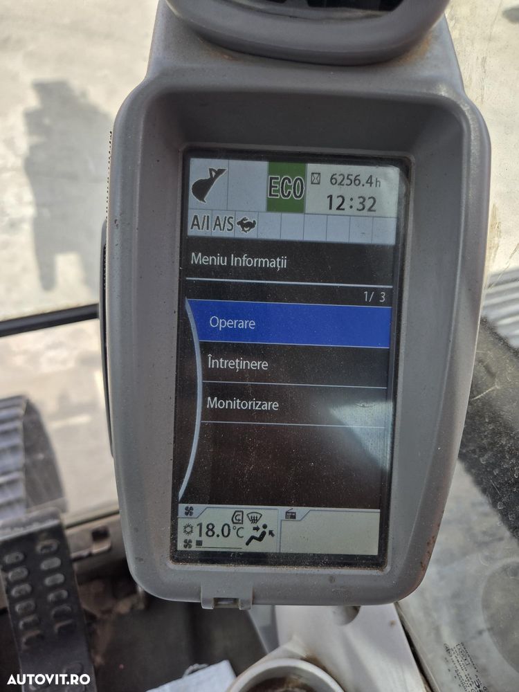 Hitachi ZX250-6, 2019, 6.254h, Masa operationala 27,1tone, cupa NOUA 1,55mc, cupla rapida, lant 80% bun doar 1.109h deplasare, consum mediu 12,5l/h, ad sapare 7m, camera spate si laterale, ridica 16,2 avertizare antirasturnare, 3 pompe hidr, PROMOTIE 86.900 - 21