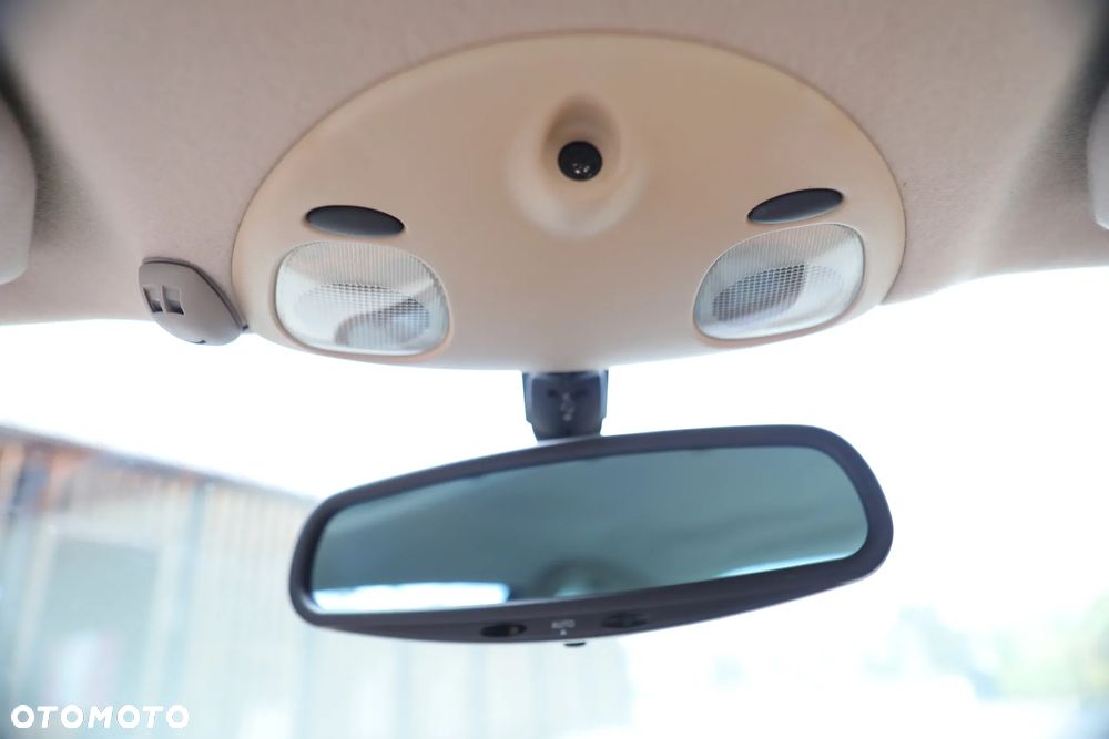 Jaguar XK XKR Coupe - 26