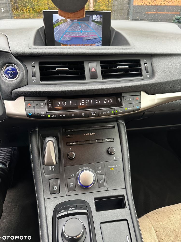 Lexus CT 200h Elegance EU6 - 23