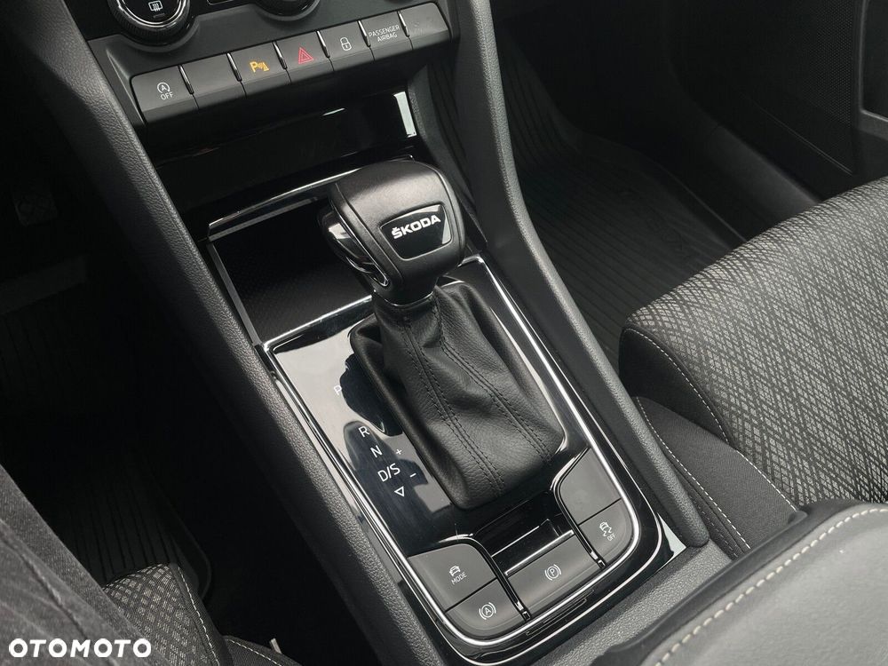 Skoda Karoq 2.0 TDI SCR 4x2 Style DSG - 32