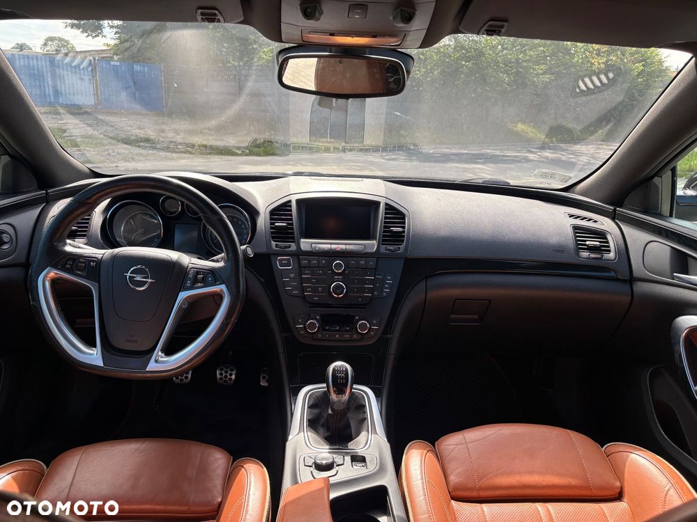 Opel Insignia - 10