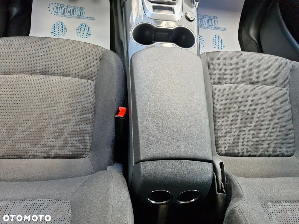 Peugeot 3008 1.6 Premium - 28