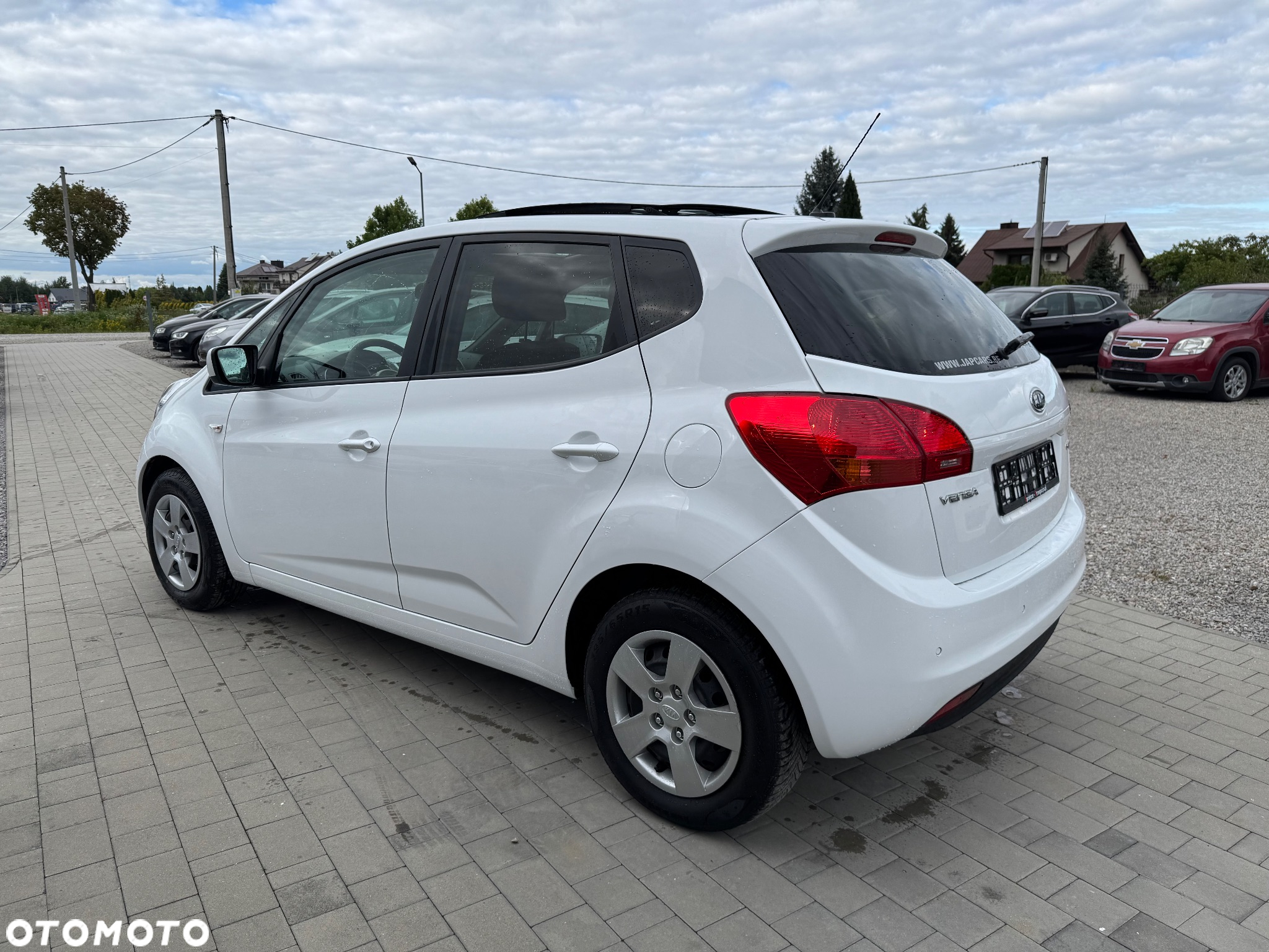 Kia Venga 1.6 CRDi M - 11