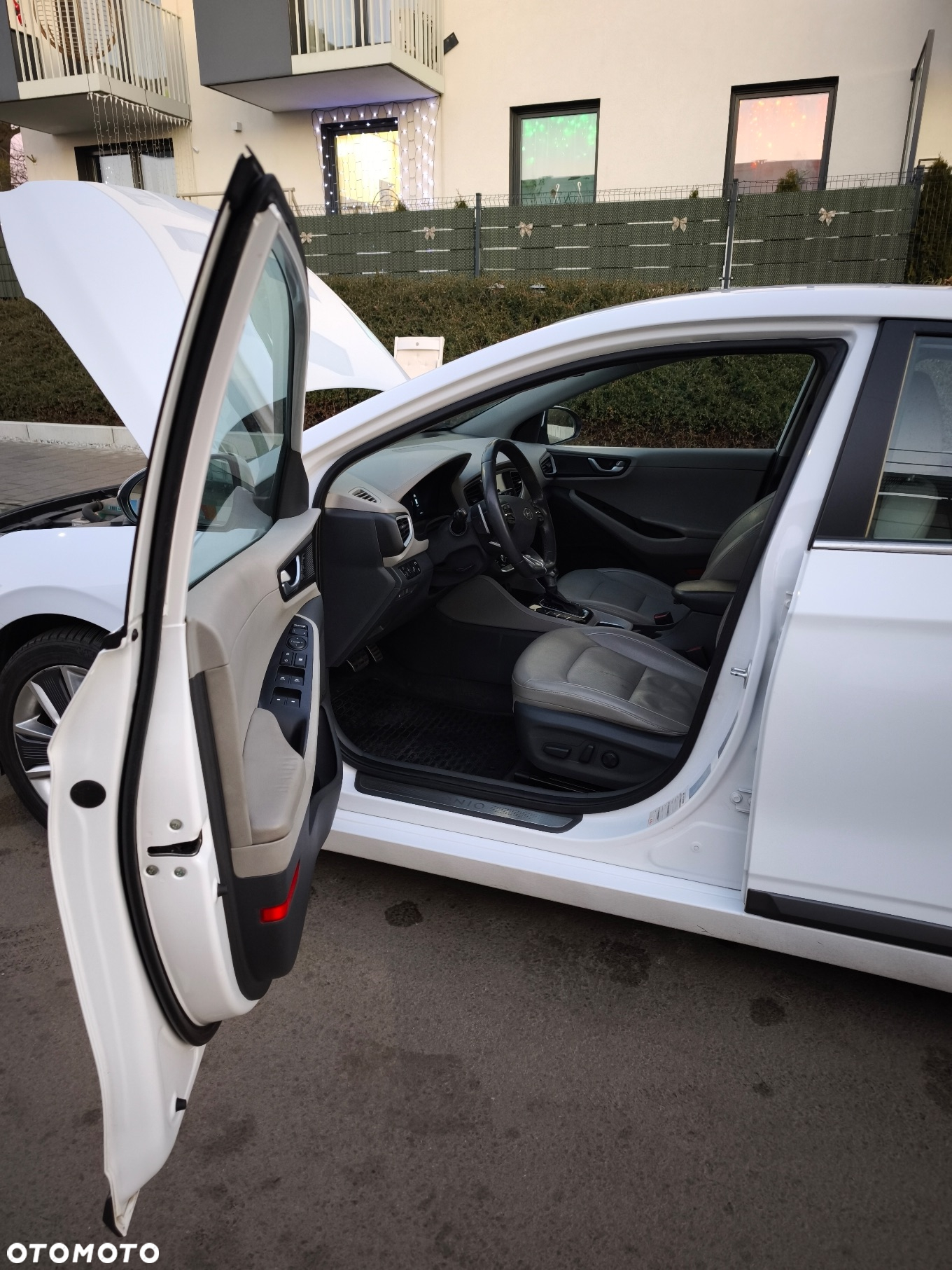 Hyundai IONIQ ver-hybrid-platinum - 7
