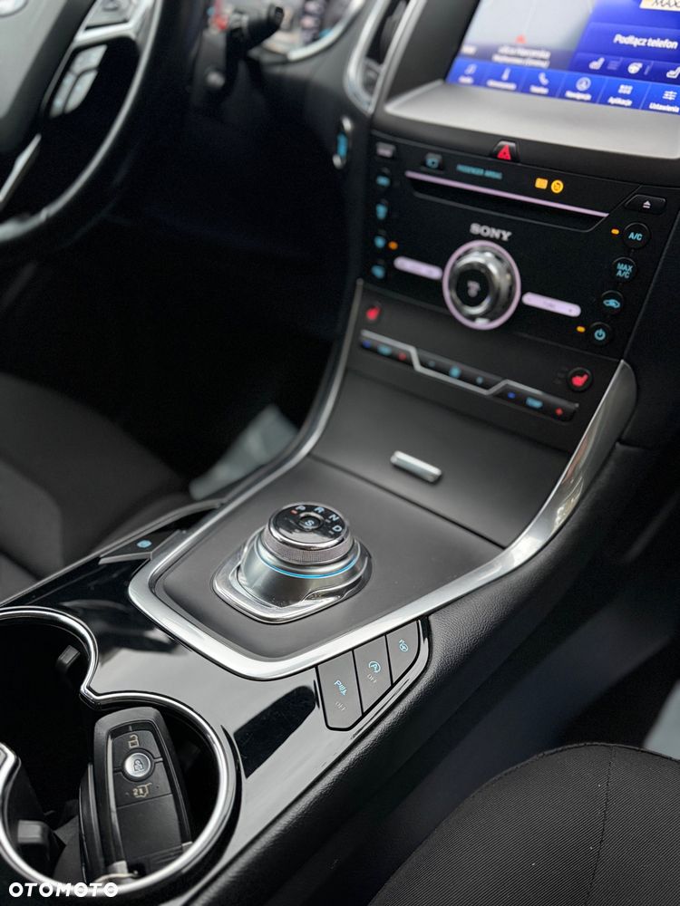 Ford S-Max 2.0 EcoBlue Titanium - 26