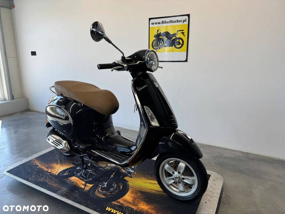Piaggio Vespa - 3