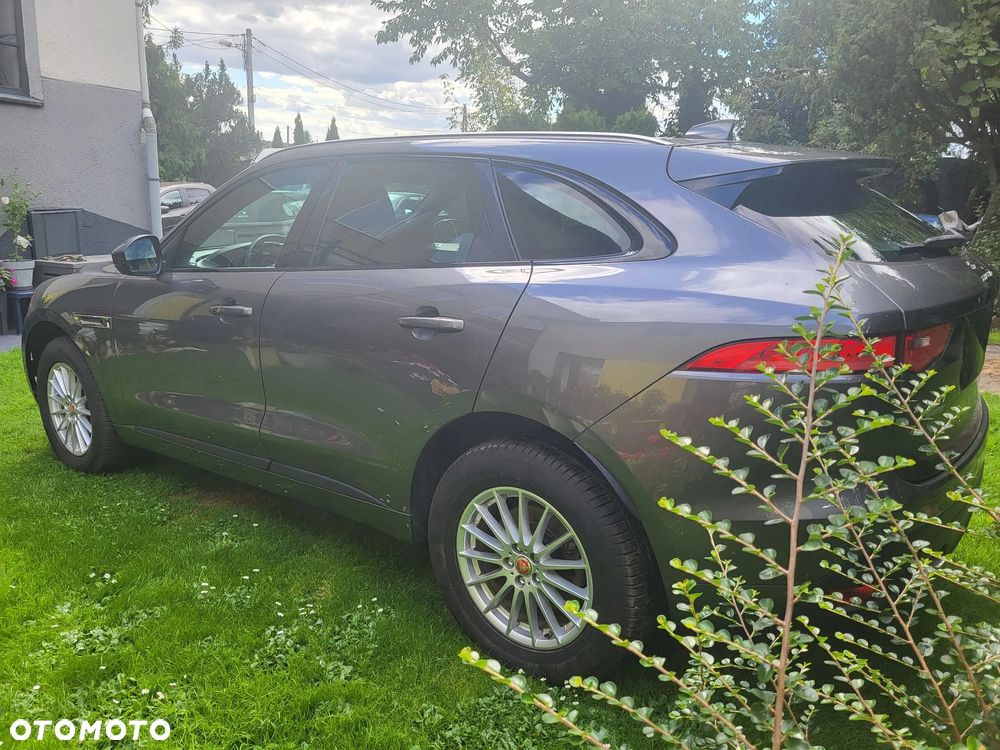 Jaguar F-Pace - 6