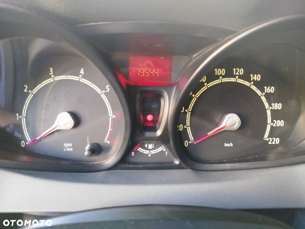 Ford Fiesta - 7