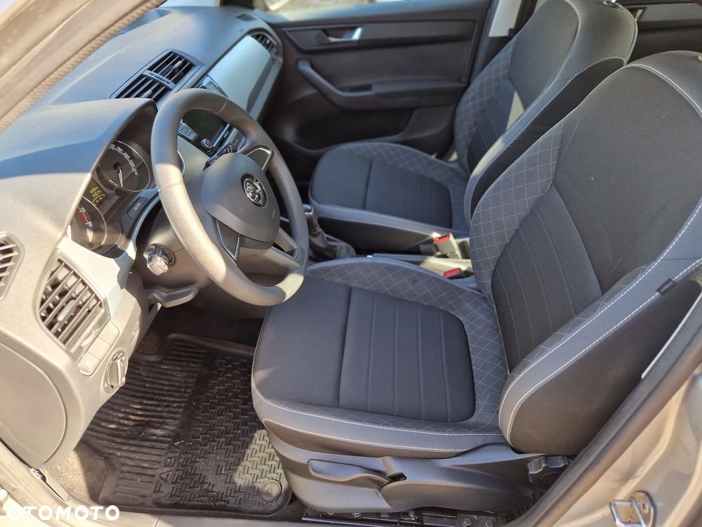 Skoda Fabia 1.0 TSI Ambition - 10