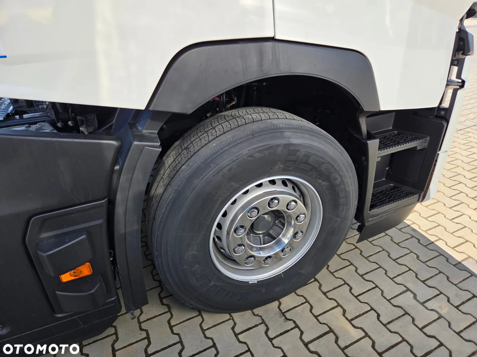 Renault T480 - 8