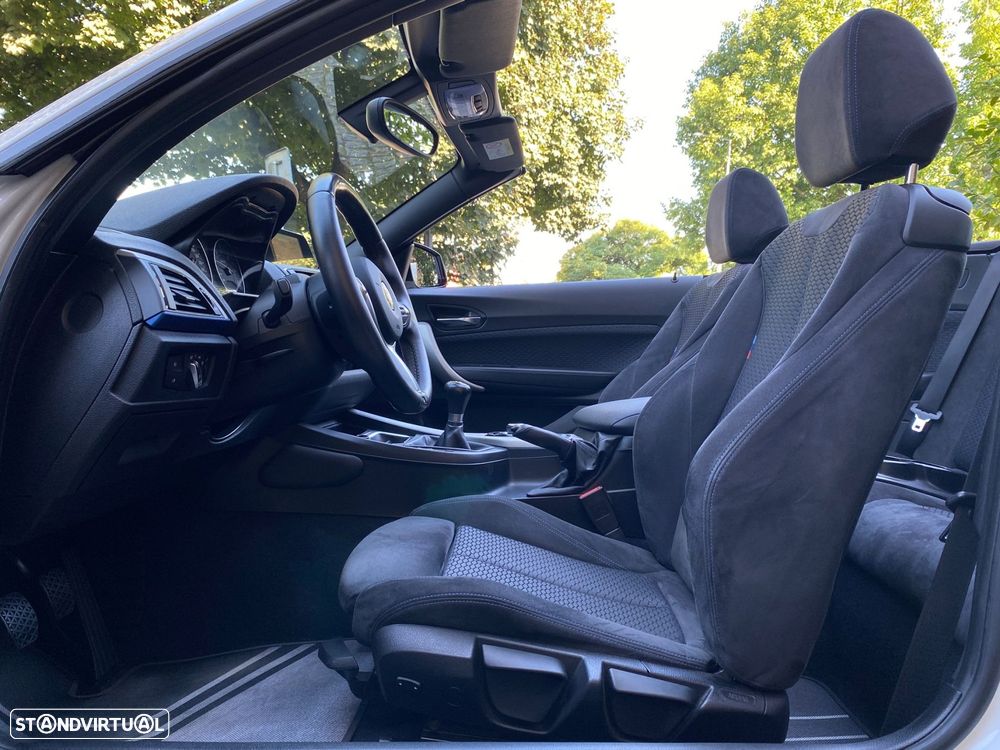 BMW 220 d Cabrio Pack M - 18