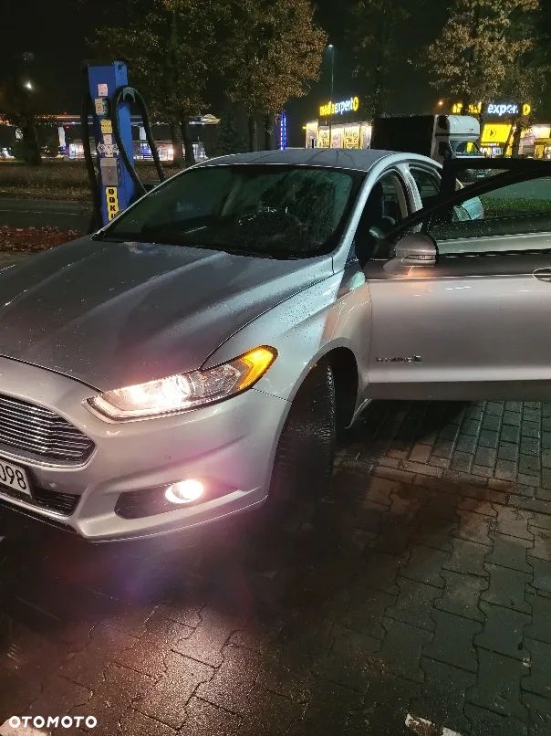 Ford Fusion - 17
