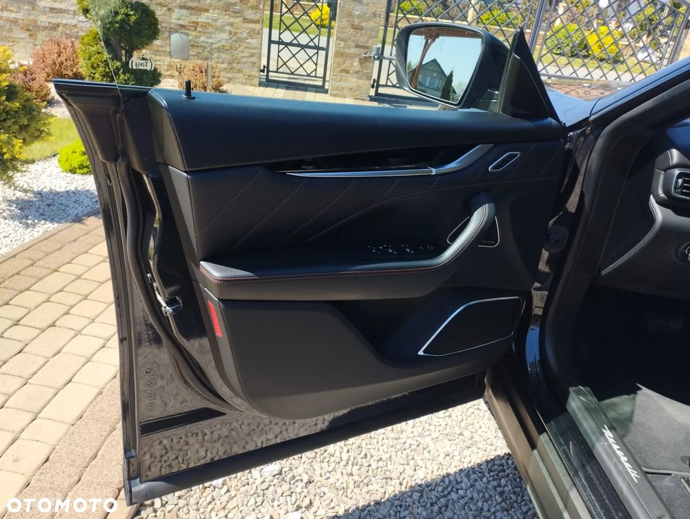 Maserati Levante Modena - 23