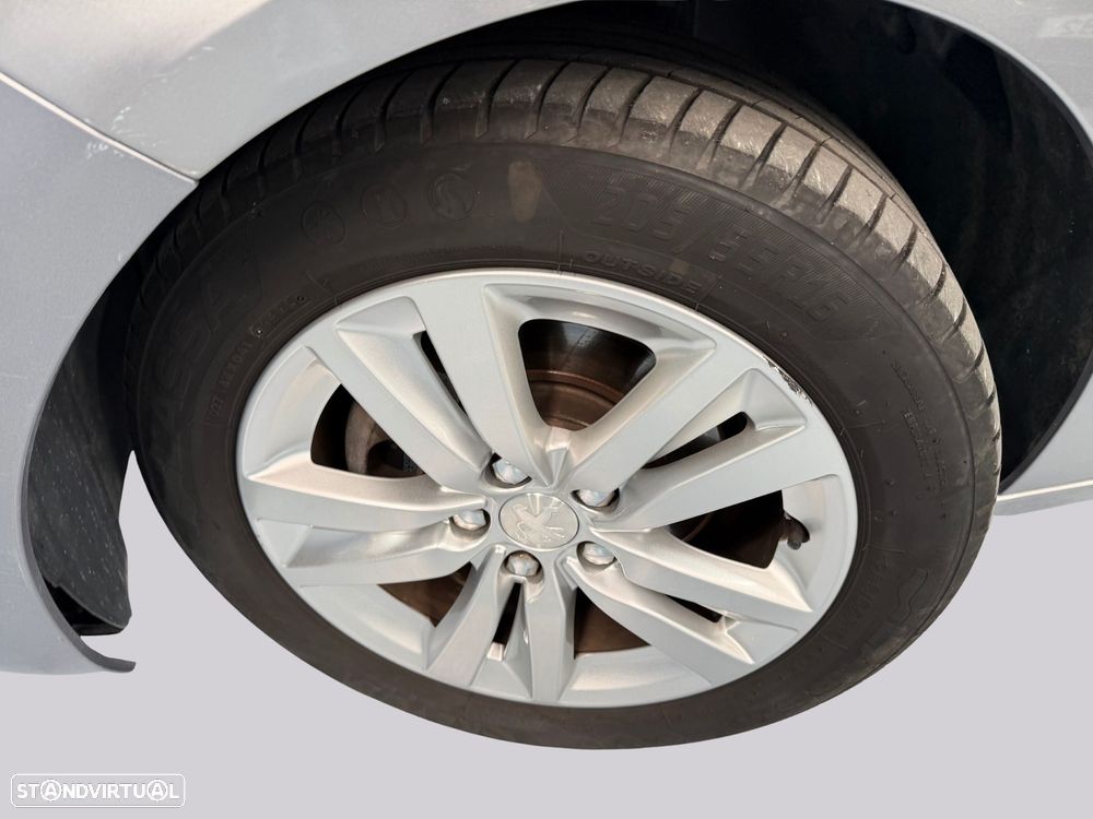 Peugeot 308 SW 1.2 PureTech Style - 11