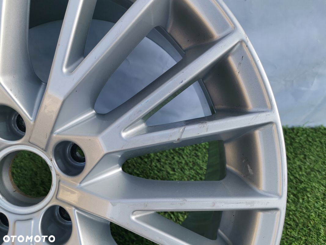 FELGA AUDI TT 8S0 8,5x18 ET50 5x112 8S0601025D - 4
