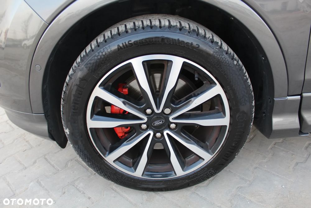 Ford Kuga 1.5 TDCi 2x4 ST-Line - 37