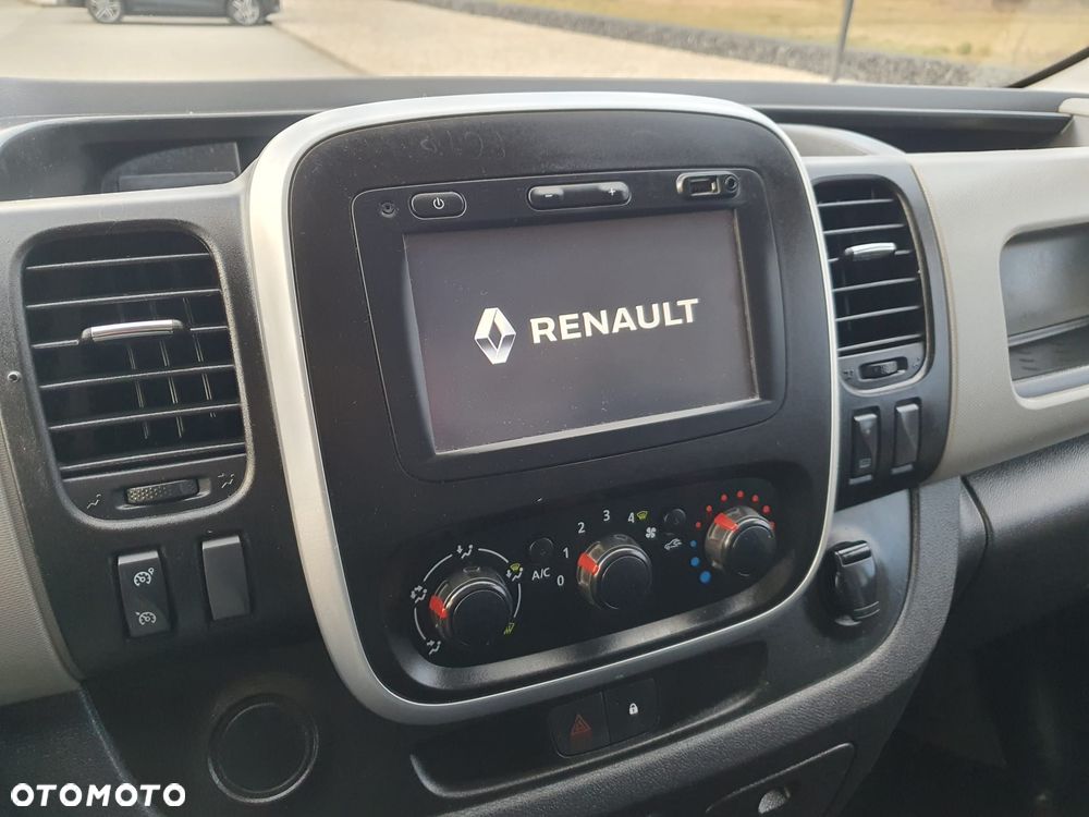 Renault Trafic - 11