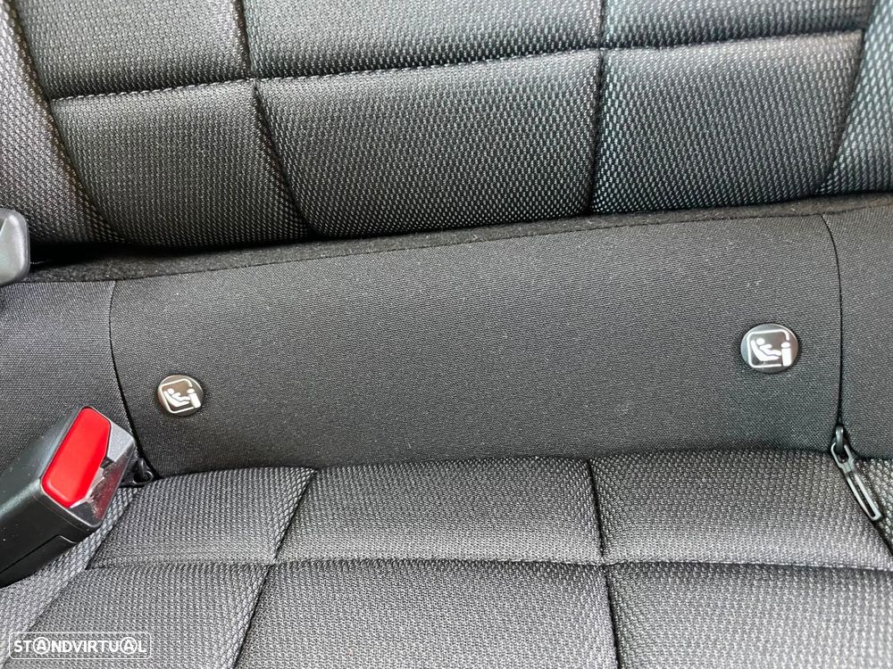 Citroën C4 Hybrid 136 ë-DSC6 PLUS - 11