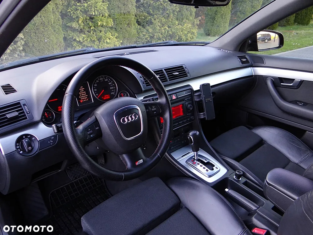 Audi A4 Avant 2.0 TDI Multitronic - 24
